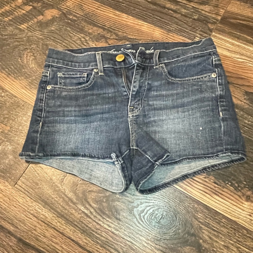 American eagle size 4 denim shorts for @carlyfountain3